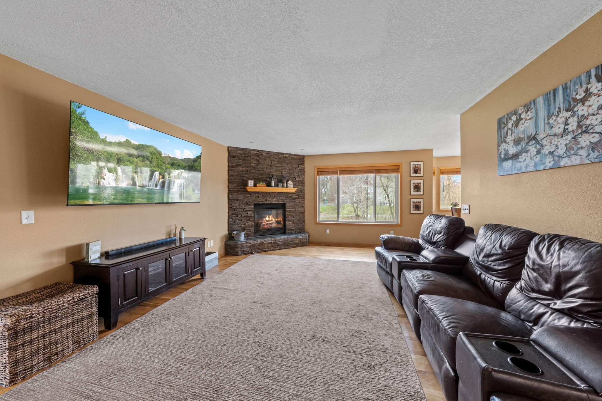 19390 Queen Circle, Elk River, Minnesota image 13