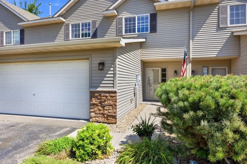 Townhouse For Sale - 26505 Pond Court<br/> Scott County, Elko New Market, MN 55020