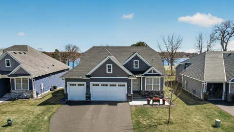 Townhouse For Sale - 25415 Farmstead Lane<br/> Chisago County, Wyoming, MN 55092