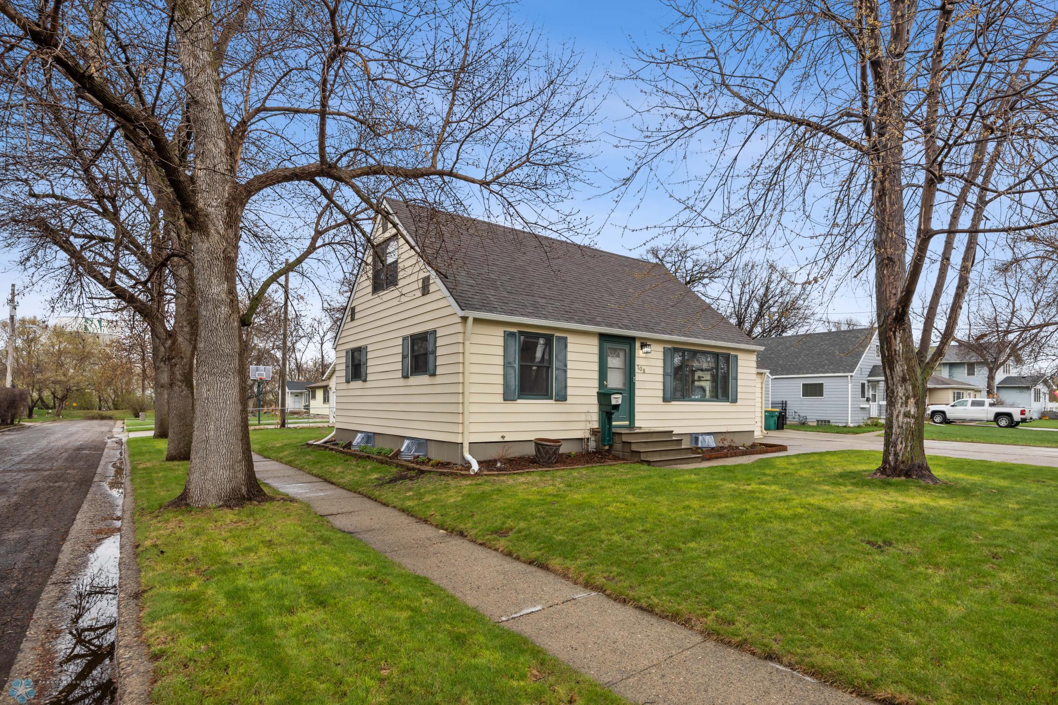 108 Francis Street, West Fargo, North Dakota image 2