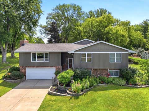 Homes For Sale - 2432 73rd Court<br/> Inver Grove Heights, MN 55076