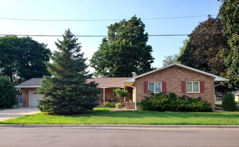 Homes For Sale - 617 2nd Street<br/> Osseo, MN 55369