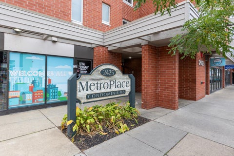 Condo For Sale - 2425 E Franklin Avenue<br/> Minneapolis, MN 55406