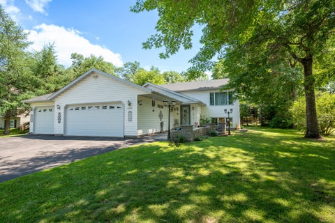 Homes For Sale - 14420 Cottage Grove Drive<br/> Baxter, MN 56425