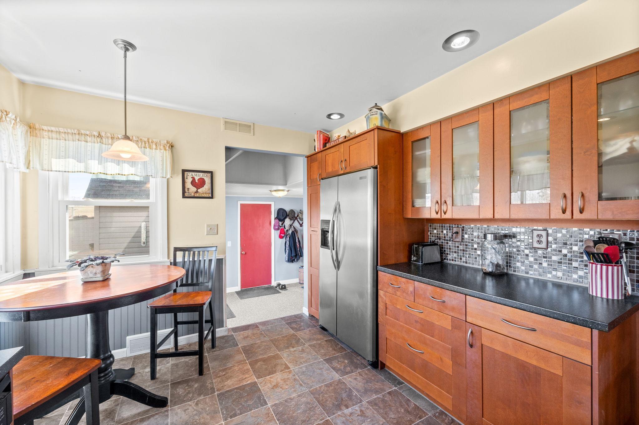 60024 205th Street, Litchfield, Minnesota image 6