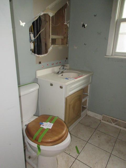 Fargo, North Dakota 58103, United States, 3 Bedrooms Bedrooms, ,2 BathroomsBathrooms,Residential,Active,229142