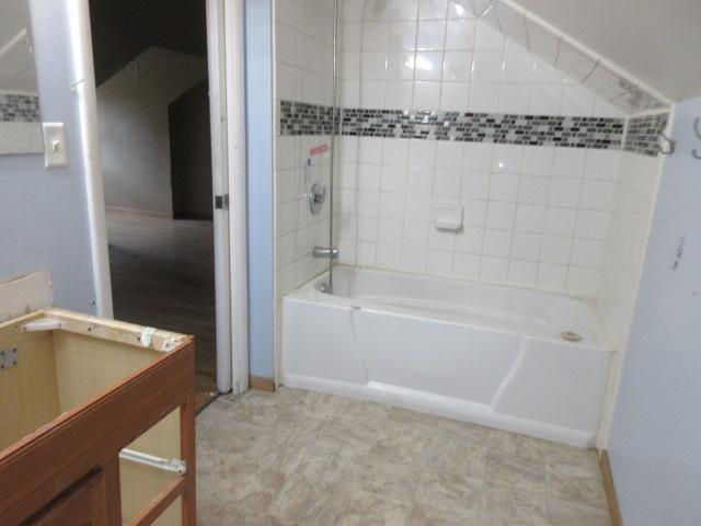 Fargo, North Dakota 58103, United States, 3 Bedrooms Bedrooms, ,2 BathroomsBathrooms,Residential,Active,229142