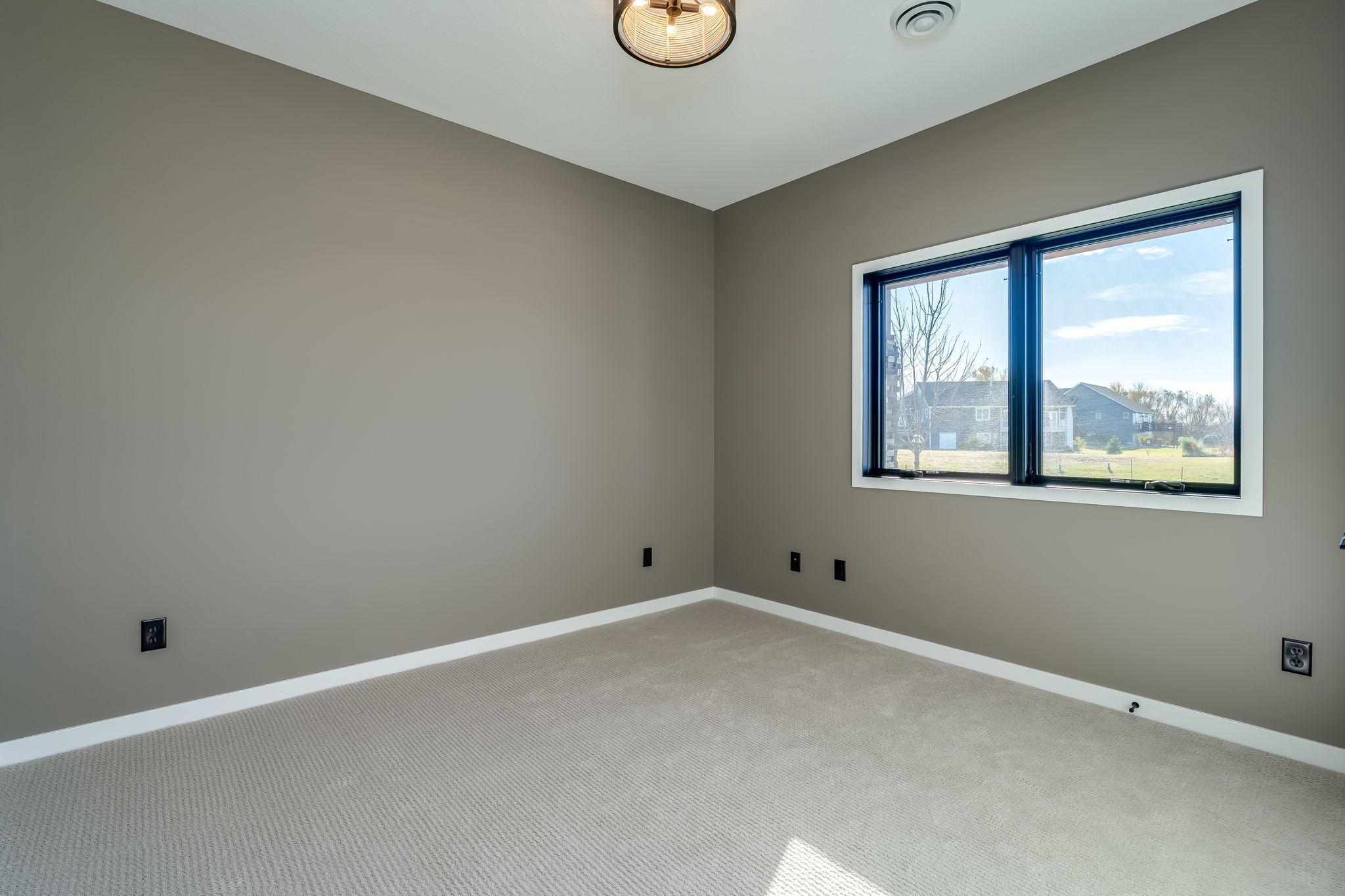 313 Pinehurst Drive, Mankato, Minnesota image 28