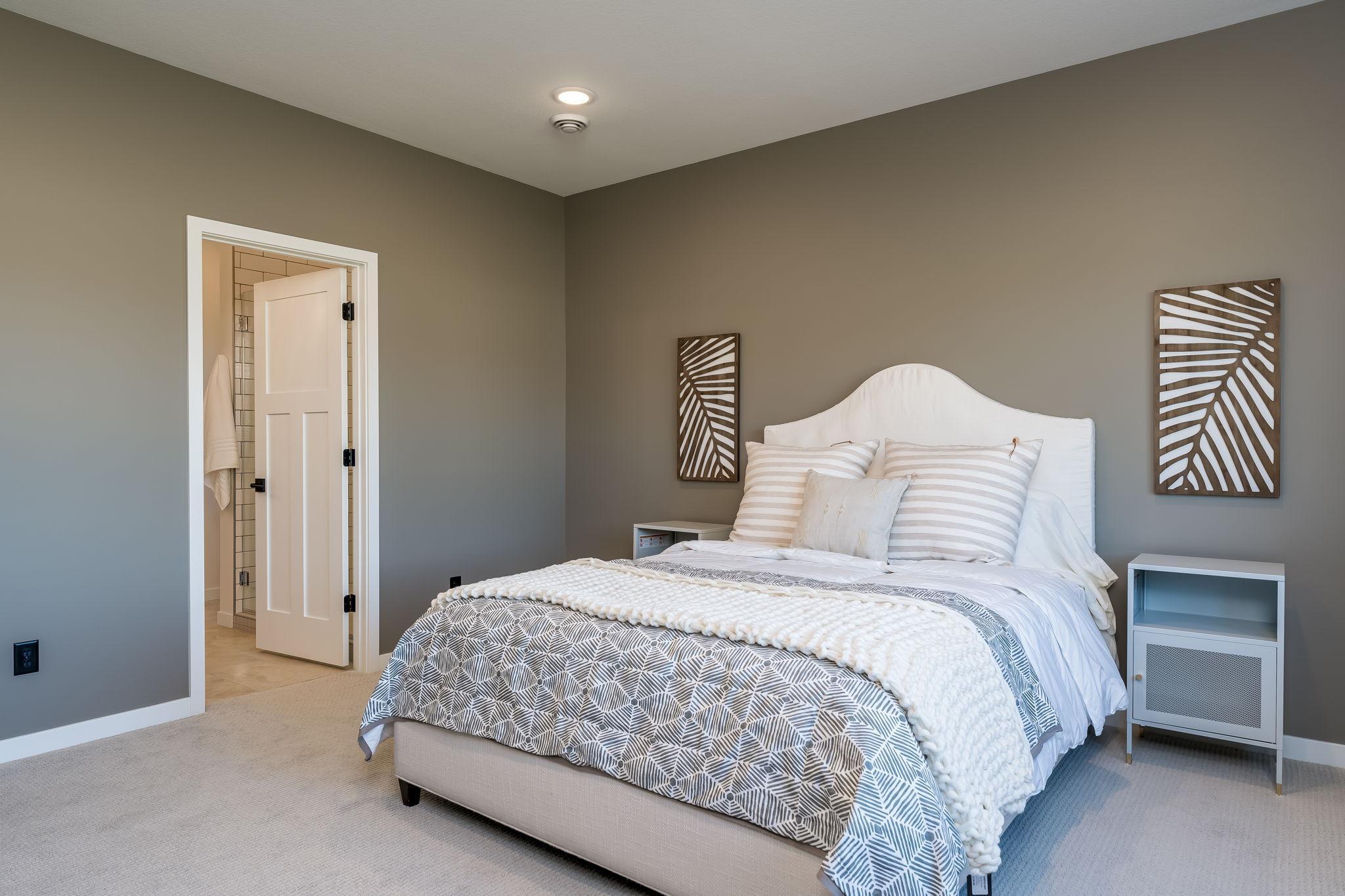 313 Pinehurst Drive, Mankato, Minnesota image 20