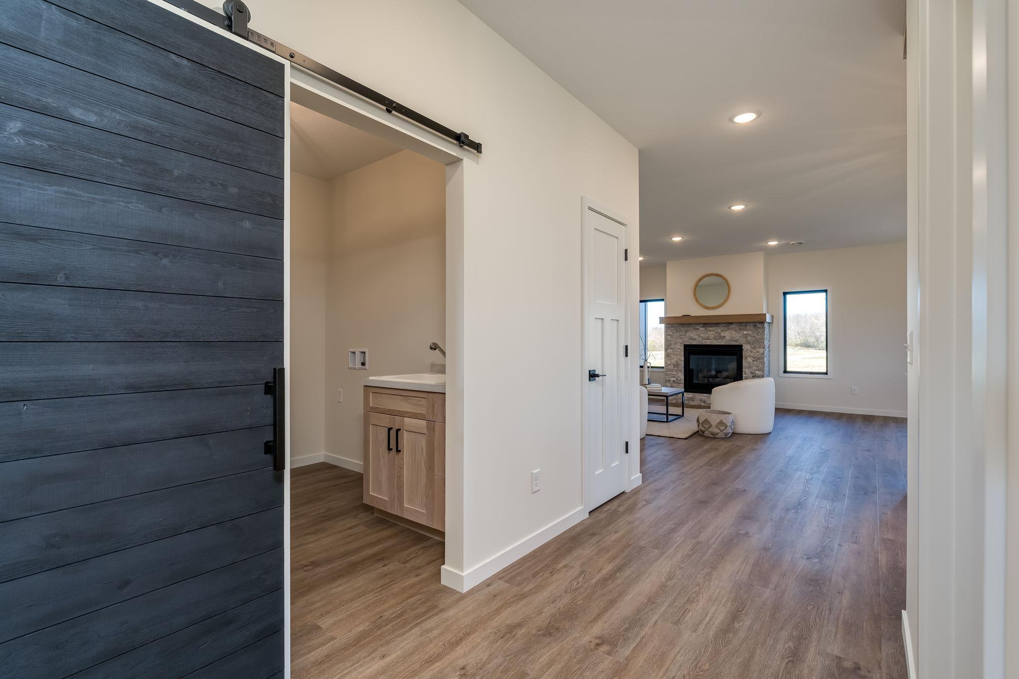 313 Pinehurst Drive, Mankato, Minnesota image 30