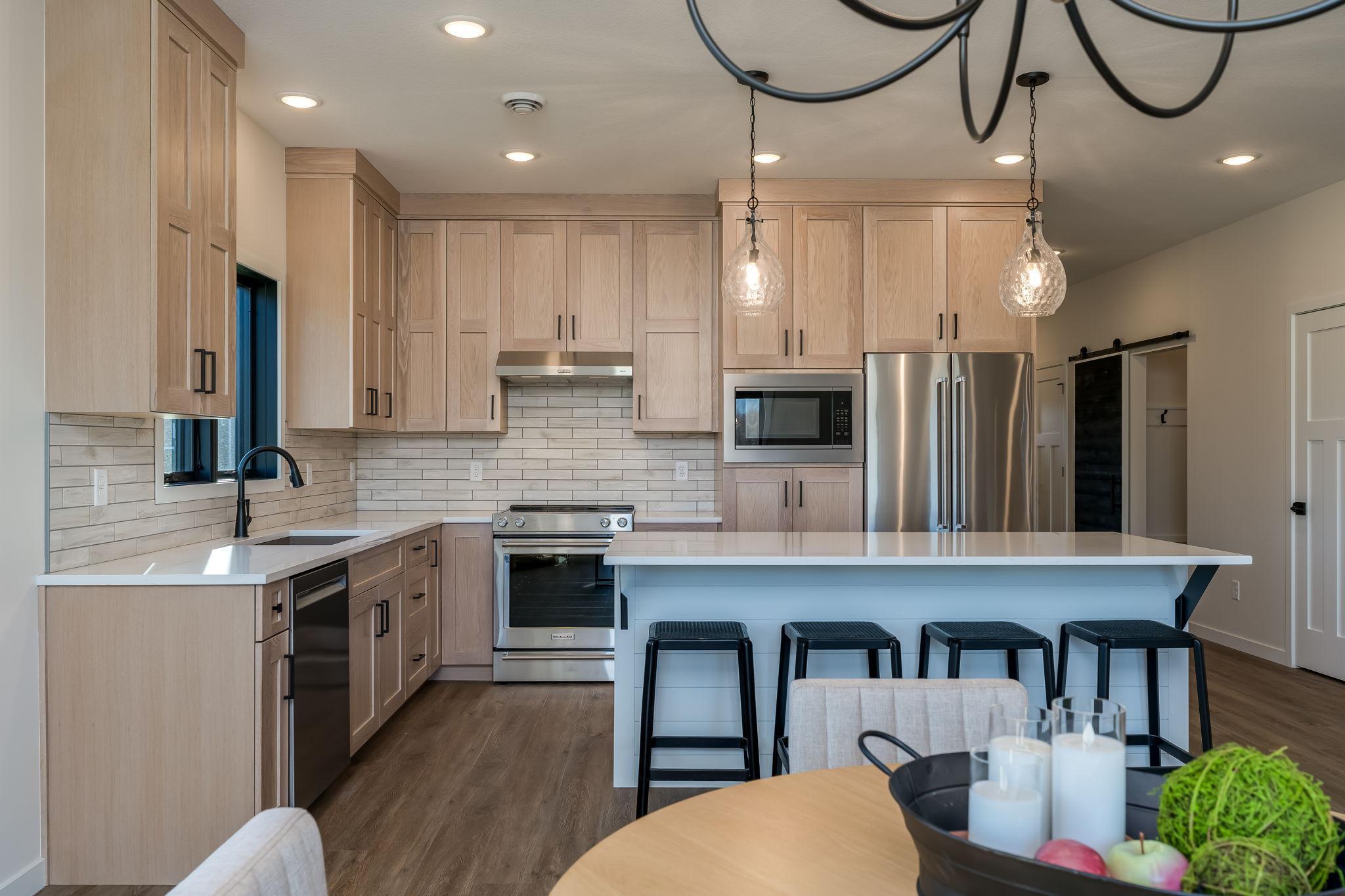 313 Pinehurst Drive, Mankato, Minnesota image 9