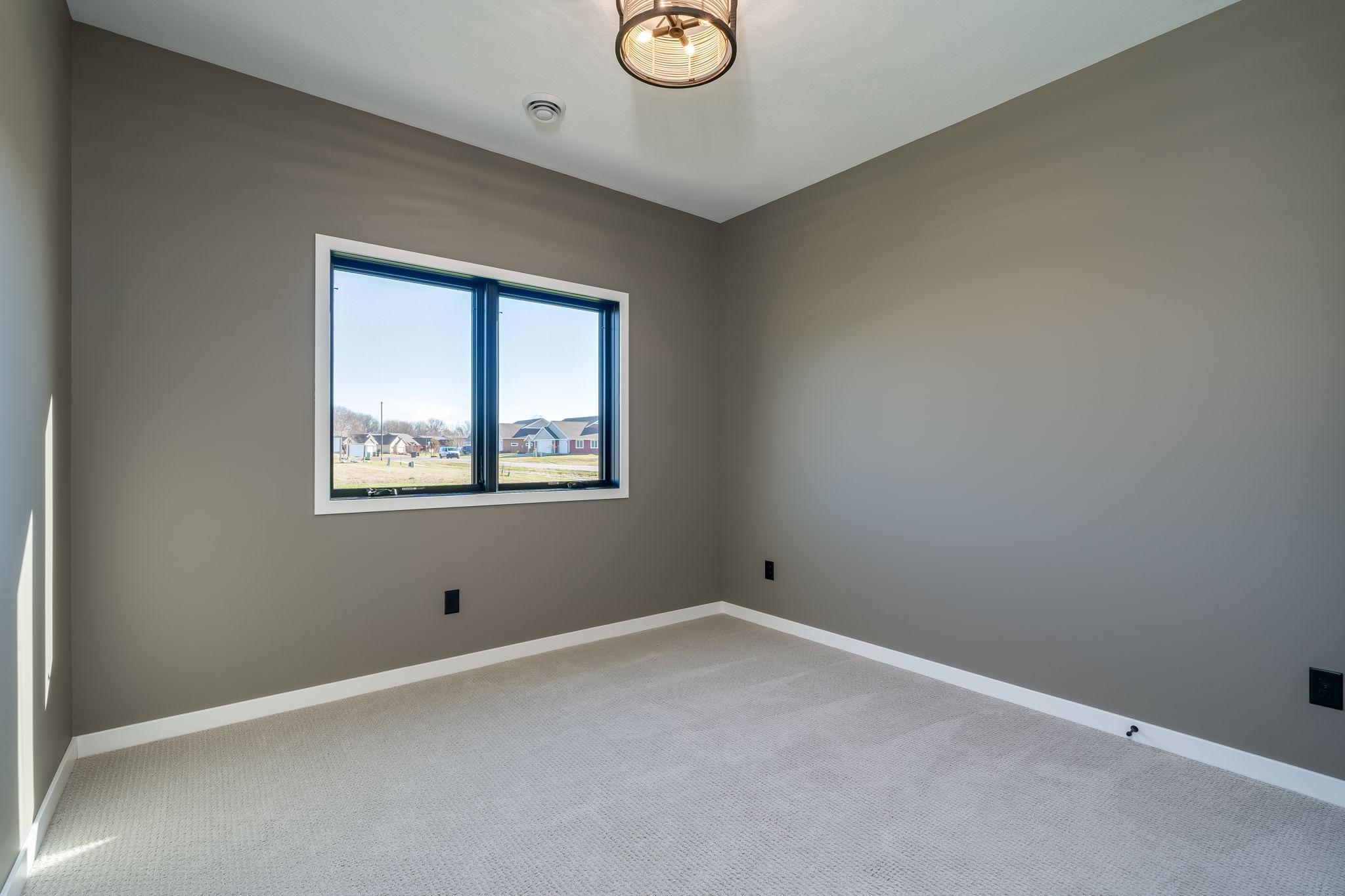 313 Pinehurst Drive, Mankato, Minnesota image 27