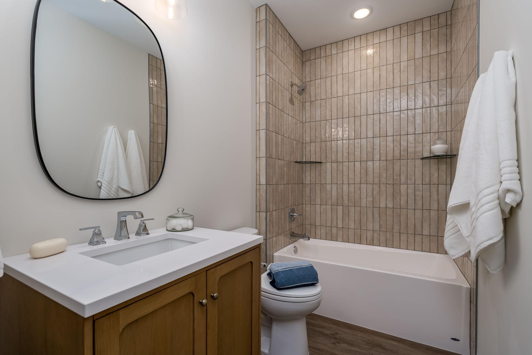 313 Pinehurst Drive, Mankato, Minnesota image 29