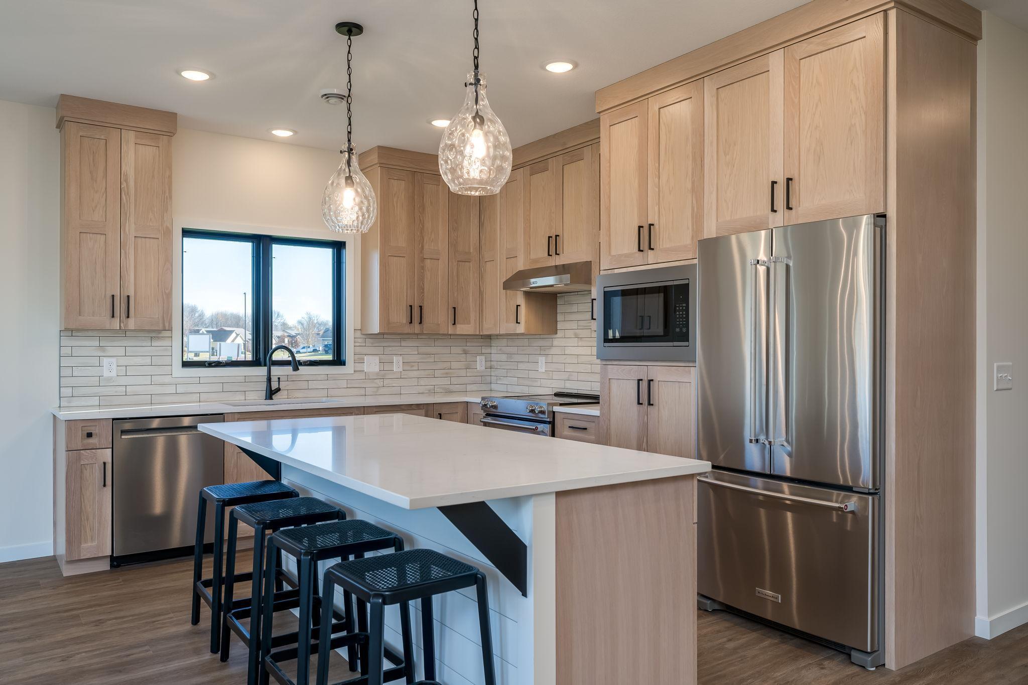 313 Pinehurst Drive, Mankato, Minnesota image 8