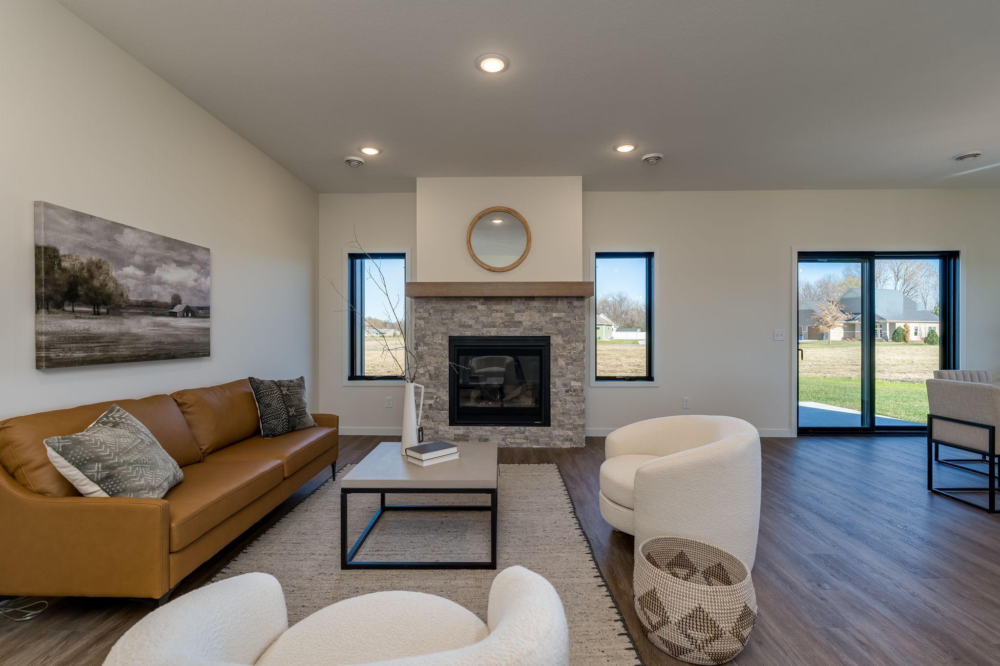 313 Pinehurst Drive, Mankato, Minnesota image 12