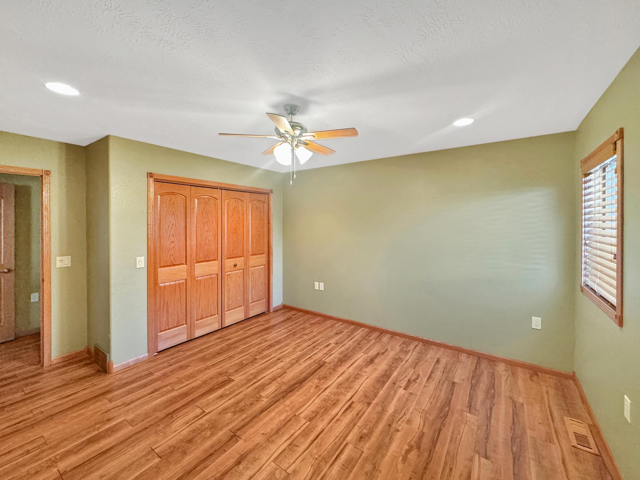 2749 Garnet Avenue, Slayton, Minnesota image 12
