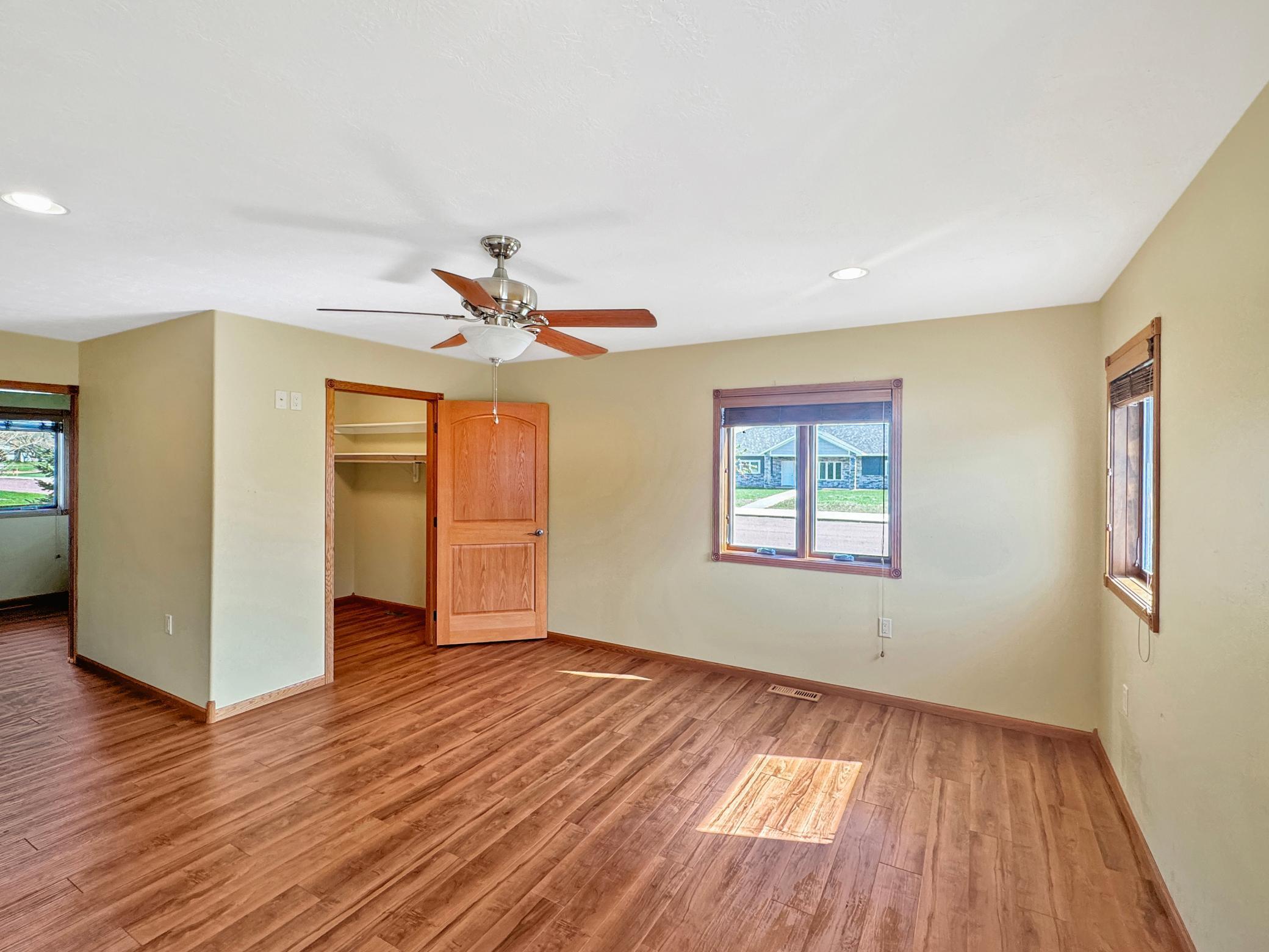 2749 Garnet Avenue, Slayton, Minnesota image 9