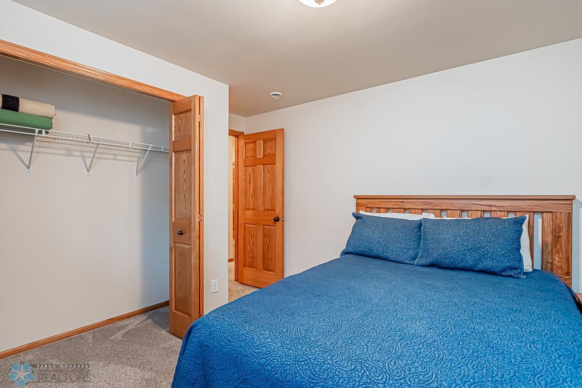 Moorhead, Minnesota 56560, United States, 4 Bedrooms Bedrooms, ,3 BathroomsBathrooms,Residential,Pending,55103