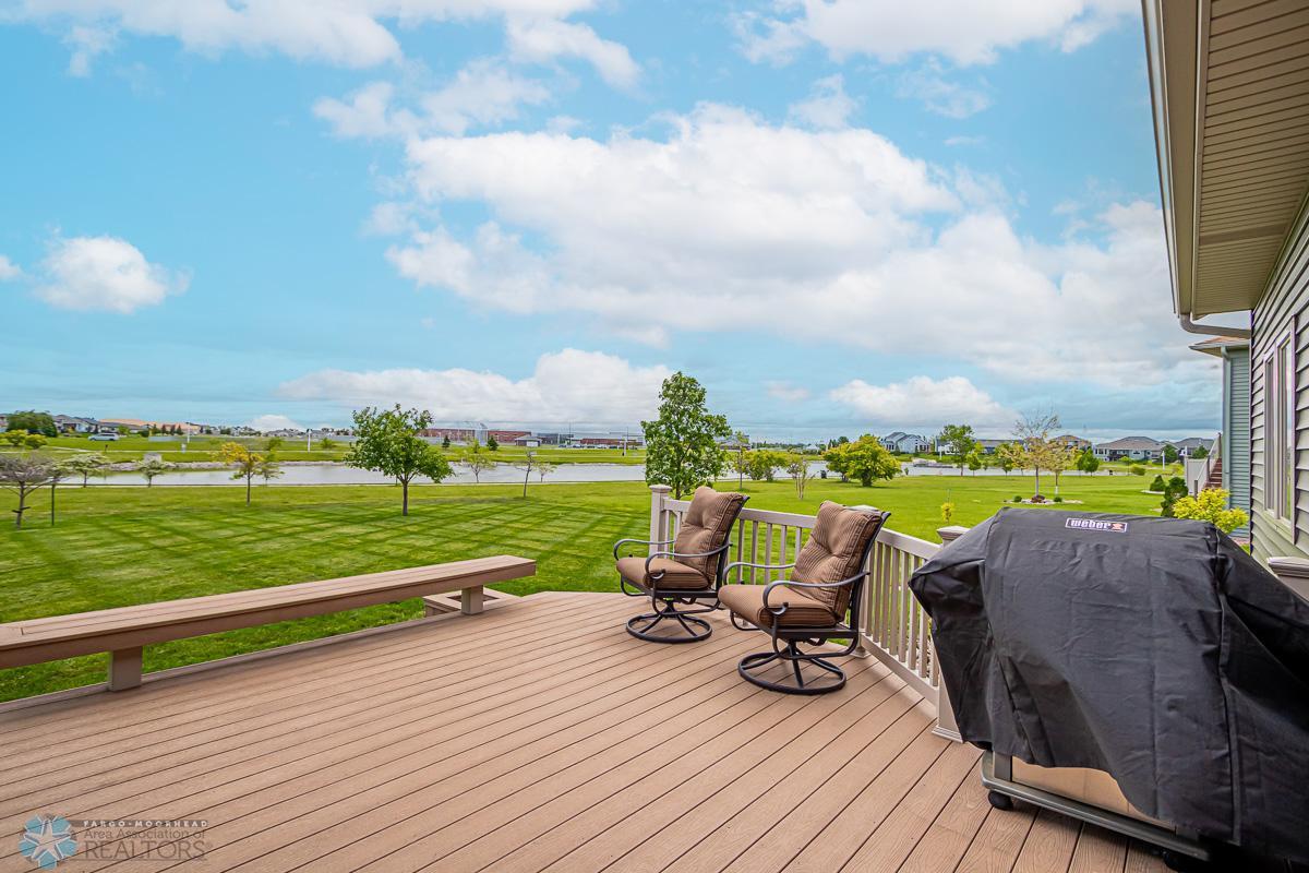 Moorhead, Minnesota 56560, United States, 4 Bedrooms Bedrooms, ,3 BathroomsBathrooms,Residential,Pending,55103