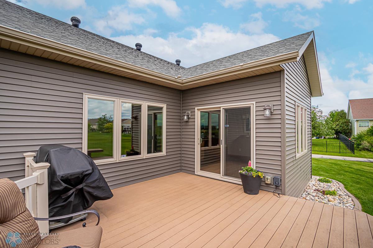 Moorhead, Minnesota 56560, United States, 4 Bedrooms Bedrooms, ,3 BathroomsBathrooms,Residential,Pending,55103