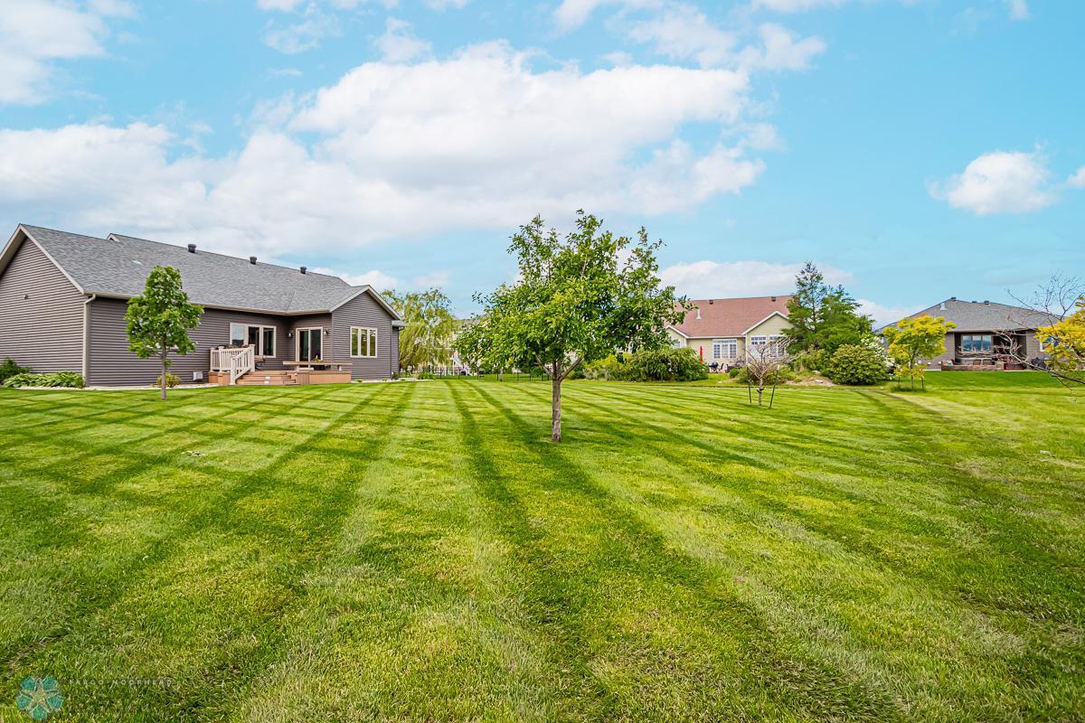 Moorhead, Minnesota 56560, United States, 4 Bedrooms Bedrooms, ,3 BathroomsBathrooms,Residential,Pending,55103