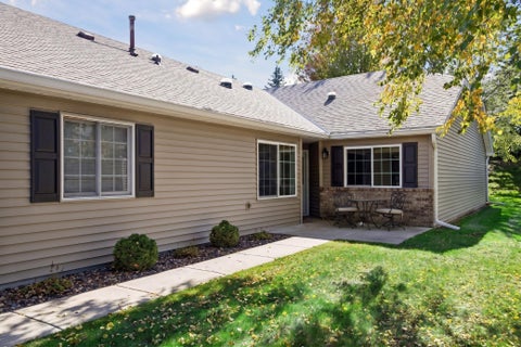 Townhouse For Sale - 7658 Newbury Road<br/> Woodbury, MN 55125