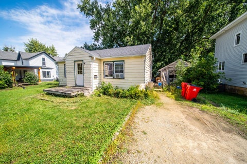 Homes For Sale - 206 3rd Ave Nw Ave<br/> Dodge County, Kasson, MN 55944