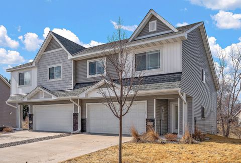 Townhouse For Sale - 25576 5th Street<br/> Zimmerman, MN 55398