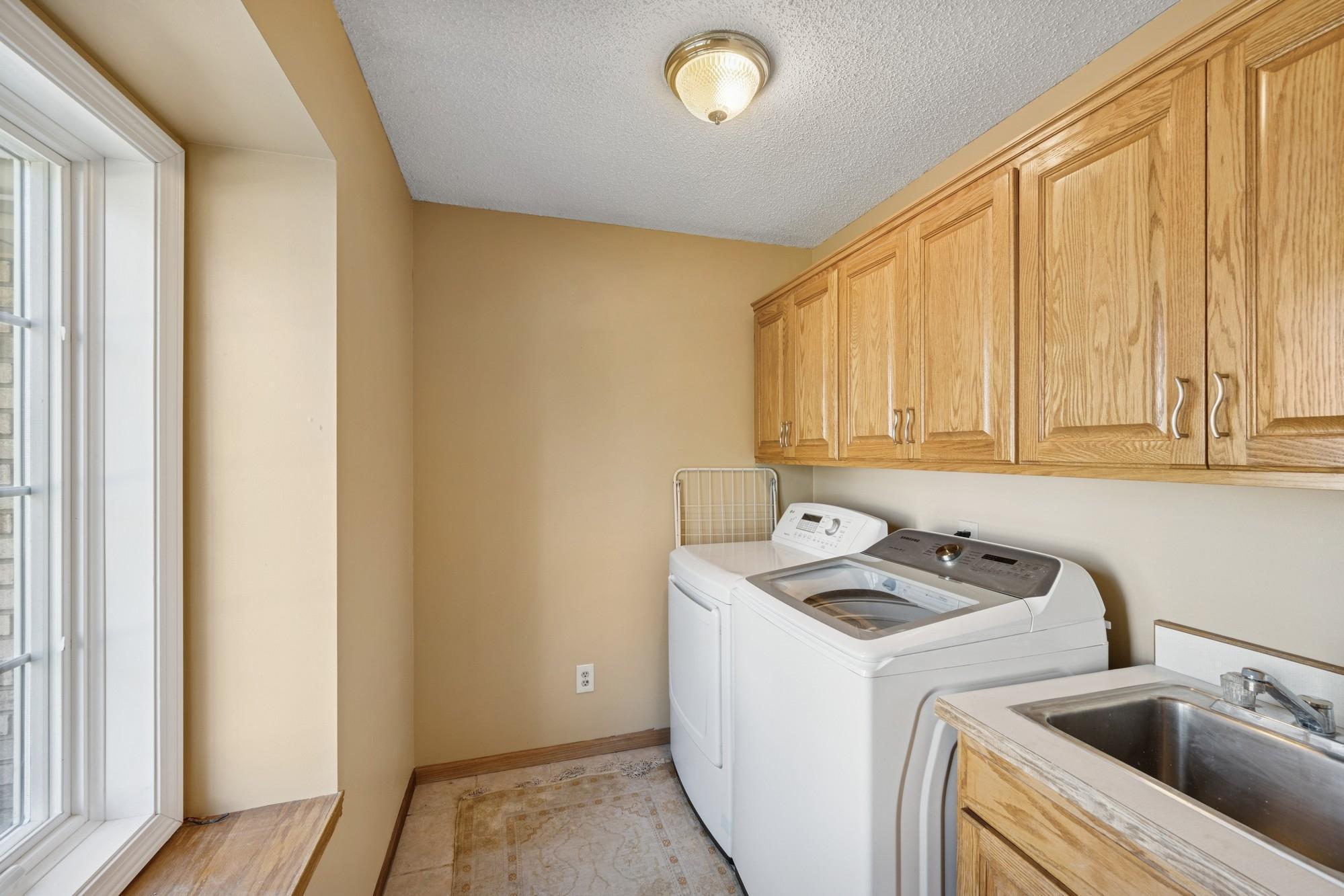 1284 W Royal Oaks Drive, Saint Paul, Minnesota image 11