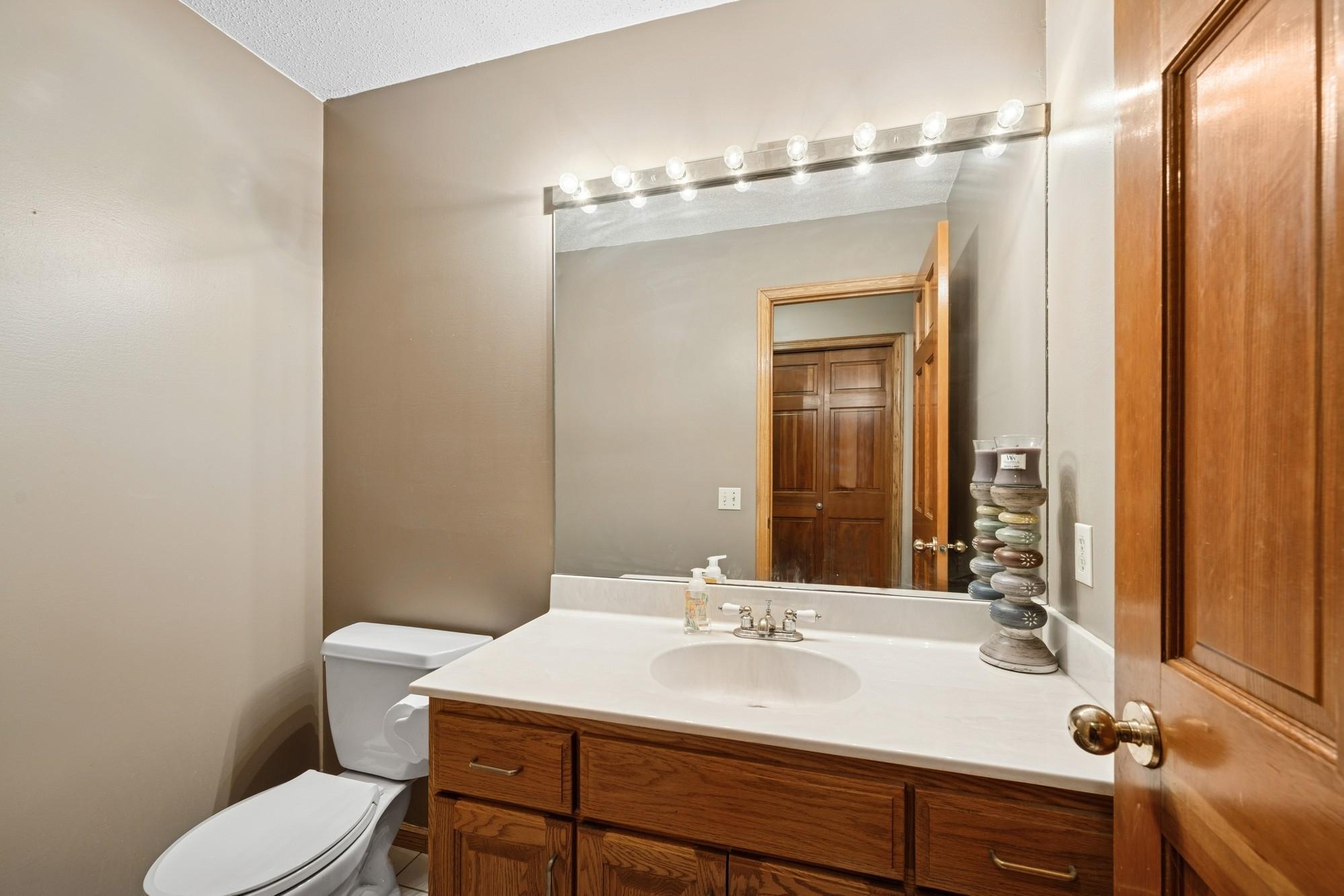 1284 W Royal Oaks Drive, Saint Paul, Minnesota image 10