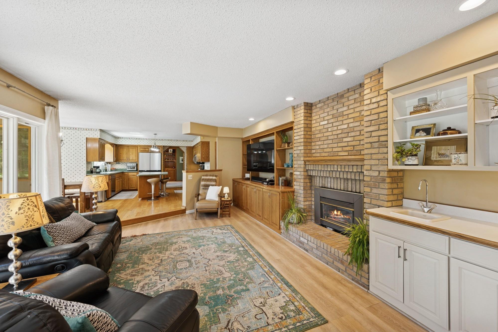 1284 W Royal Oaks Drive, Saint Paul, Minnesota image 6