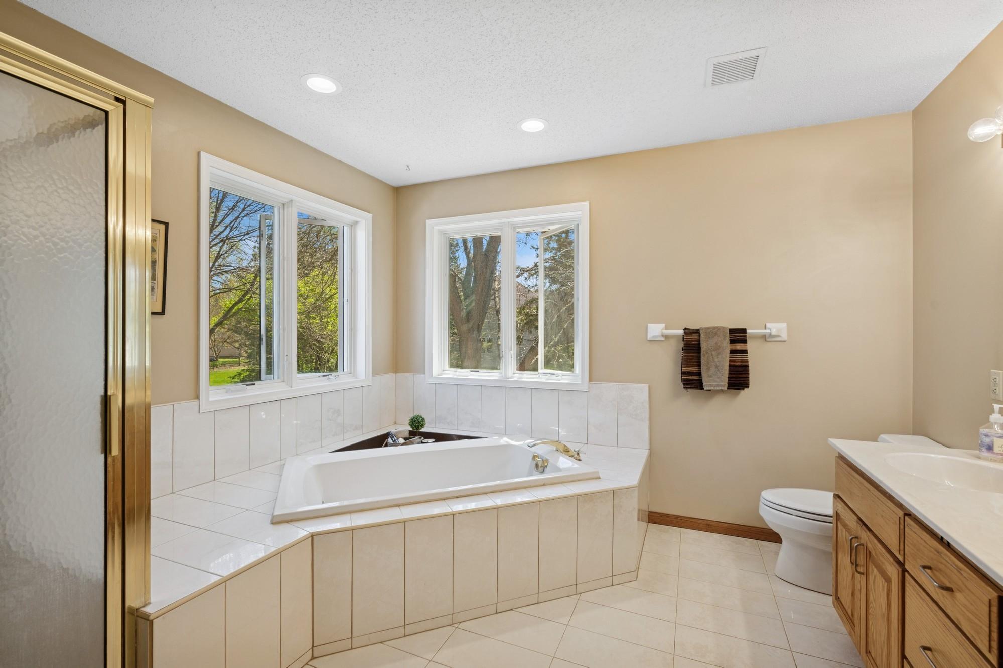 1284 W Royal Oaks Drive, Saint Paul, Minnesota image 17