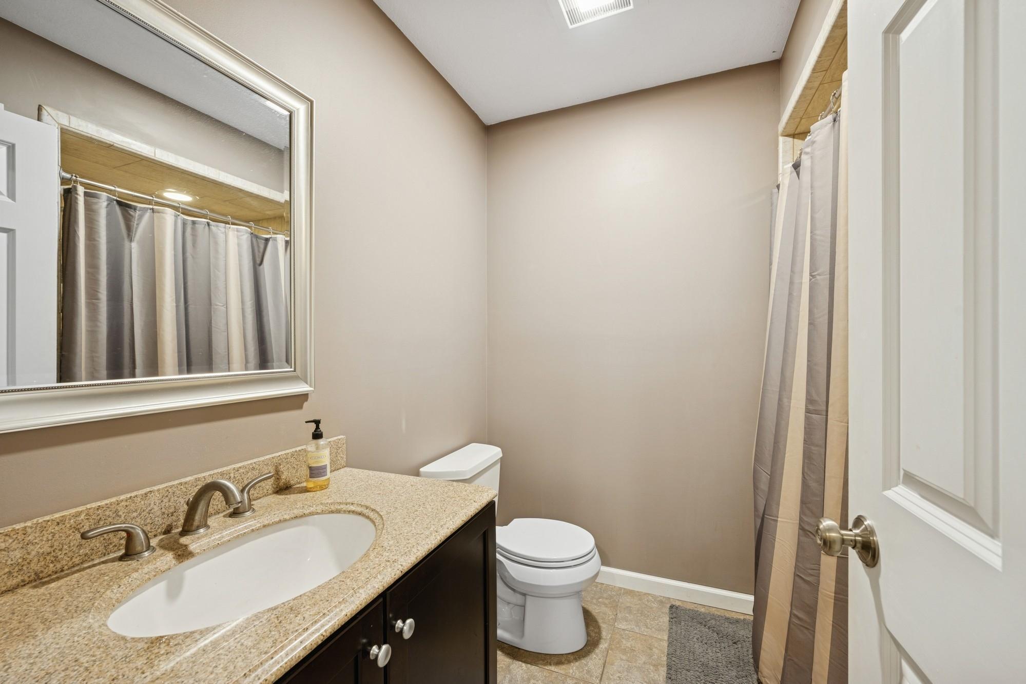 1284 W Royal Oaks Drive, Saint Paul, Minnesota image 22