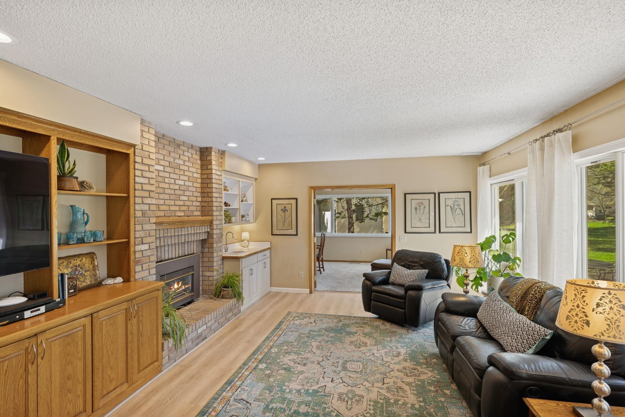 1284 W Royal Oaks Drive, Saint Paul, Minnesota image 5