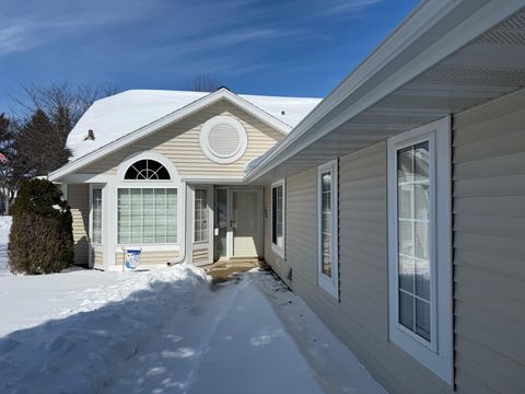Townhouse For Sale - 1940 Topaz Pointe Lane<br/> Olmsted County, Rochester, MN 55902