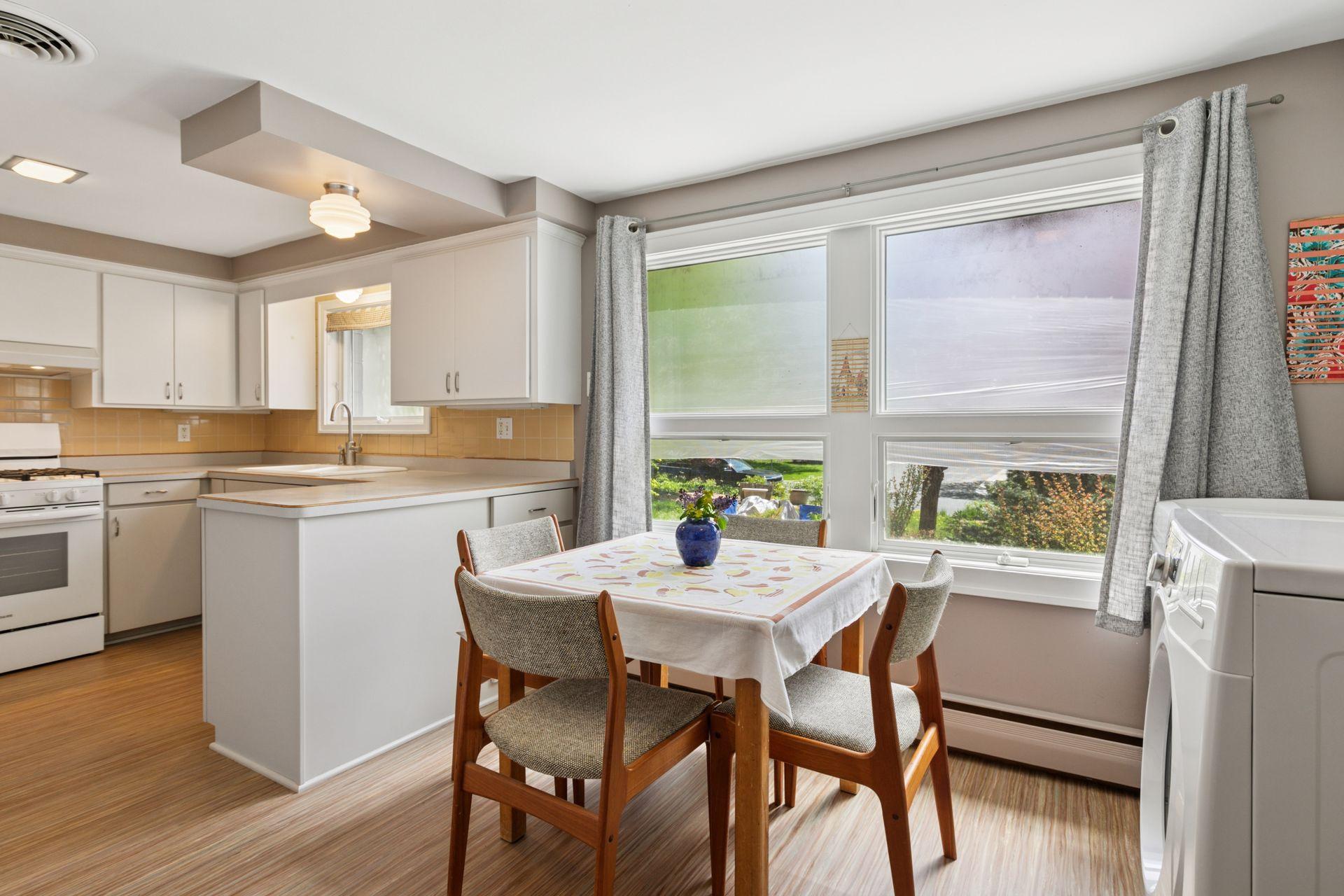 154 Woodland Drive, Burnsville, Minnesota image 33