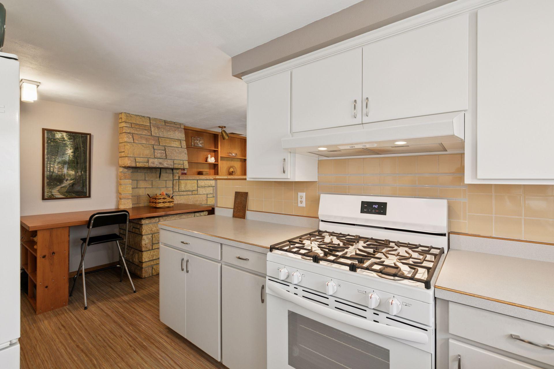 154 Woodland Drive, Burnsville, Minnesota image 30
