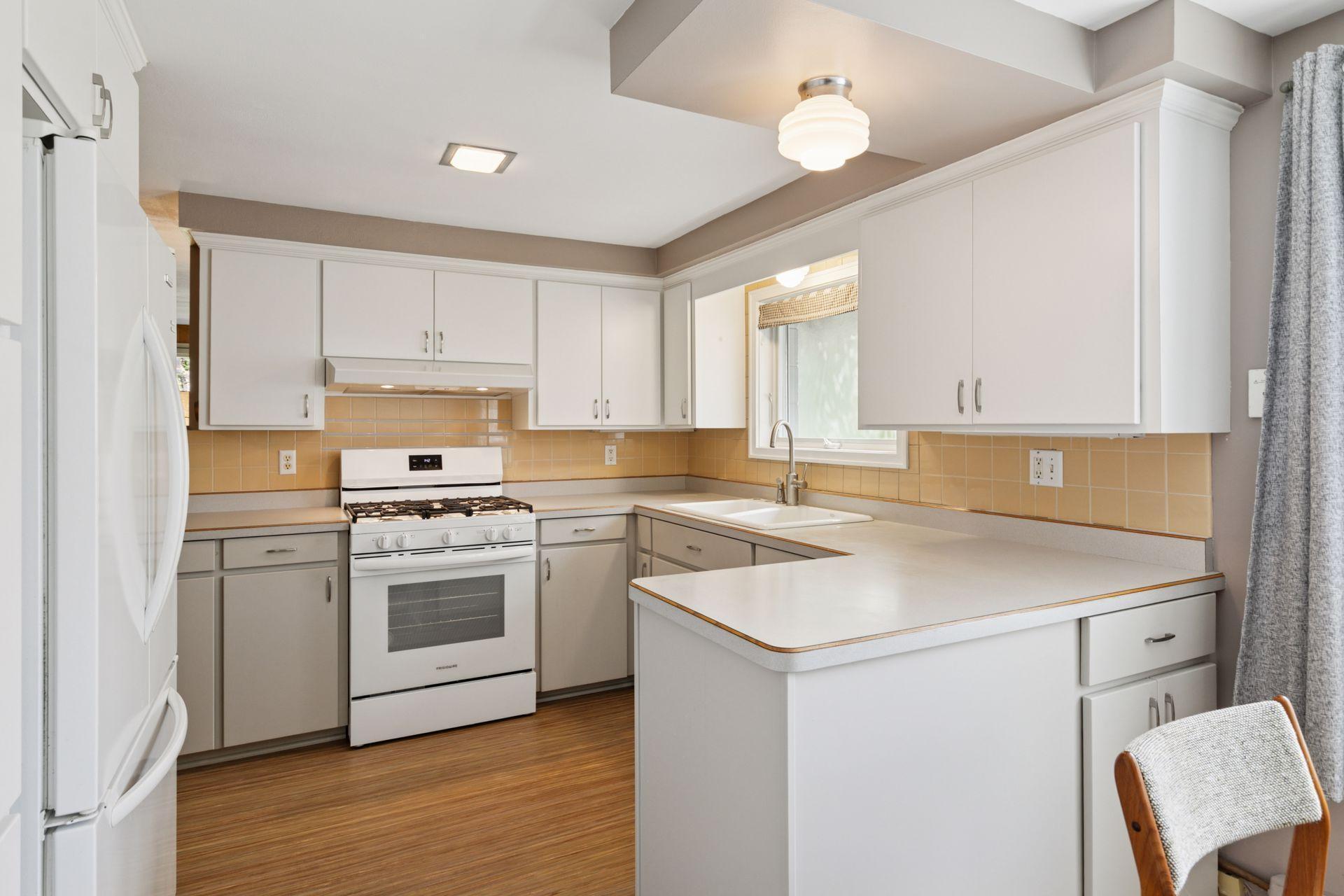 154 Woodland Drive, Burnsville, Minnesota image 28