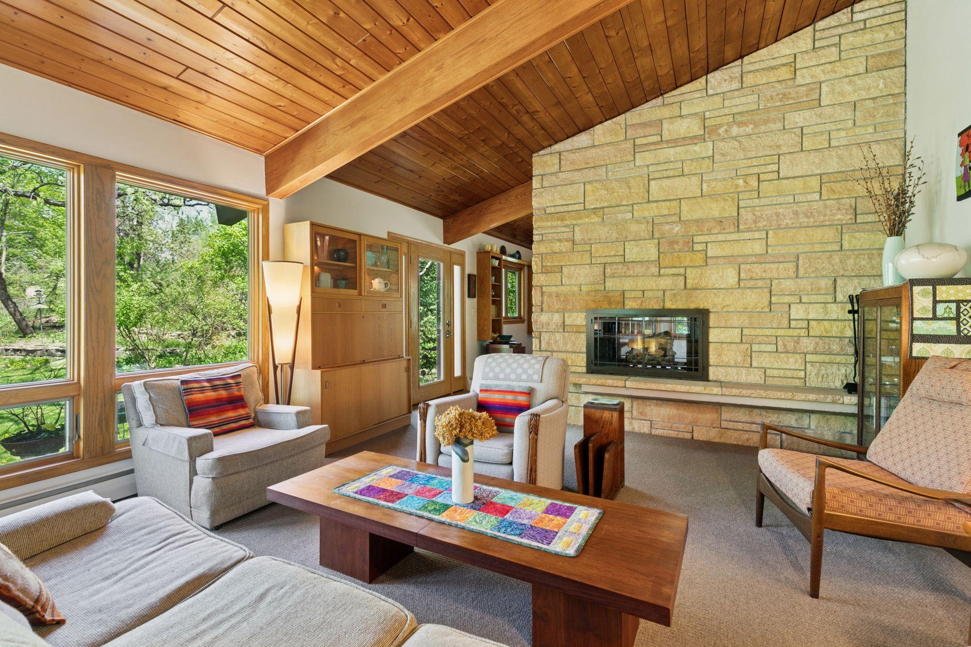 154 Woodland Drive, Burnsville, Minnesota image 2