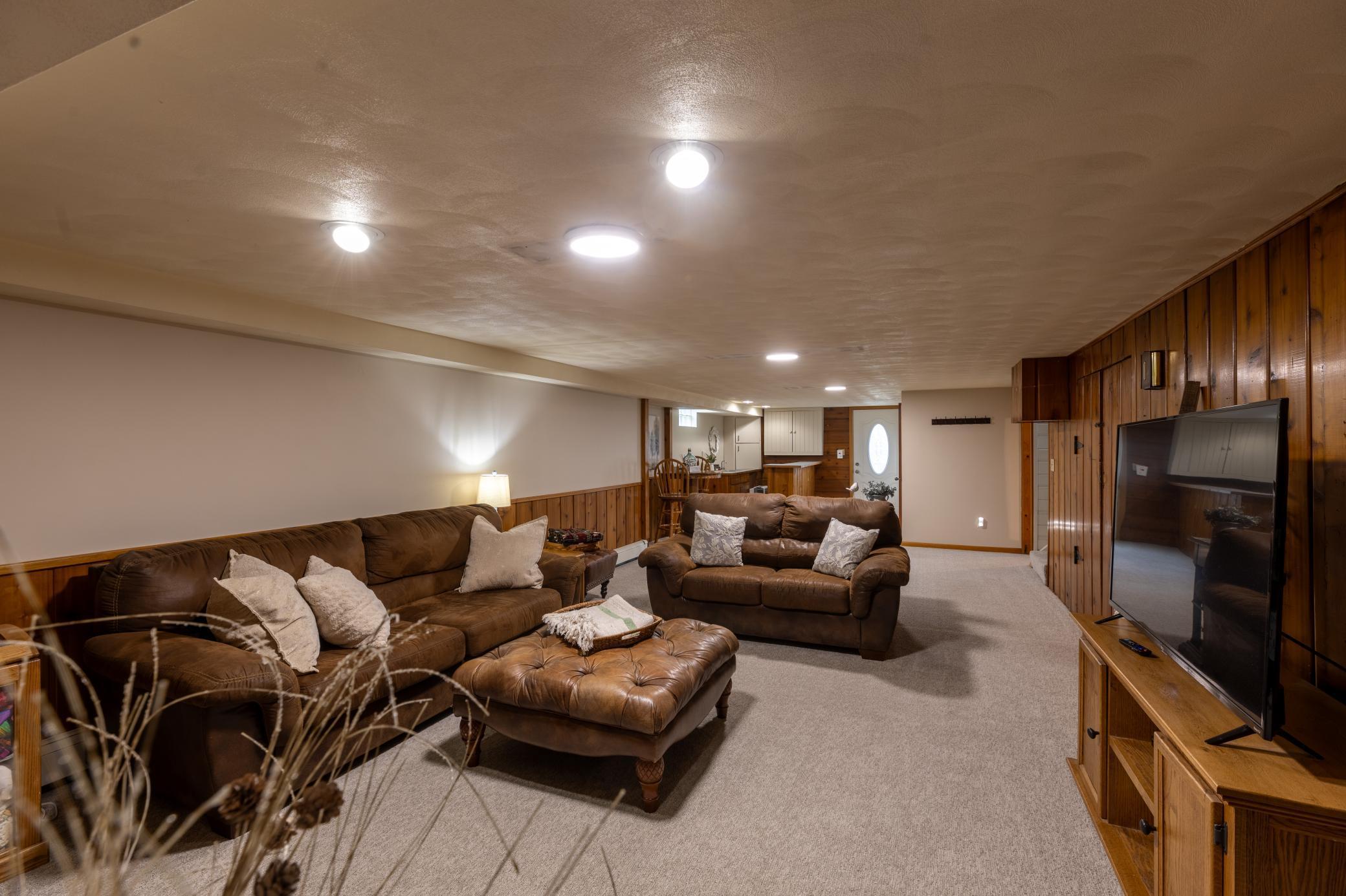 1505 16th Street, Austin, Minnesota image 33