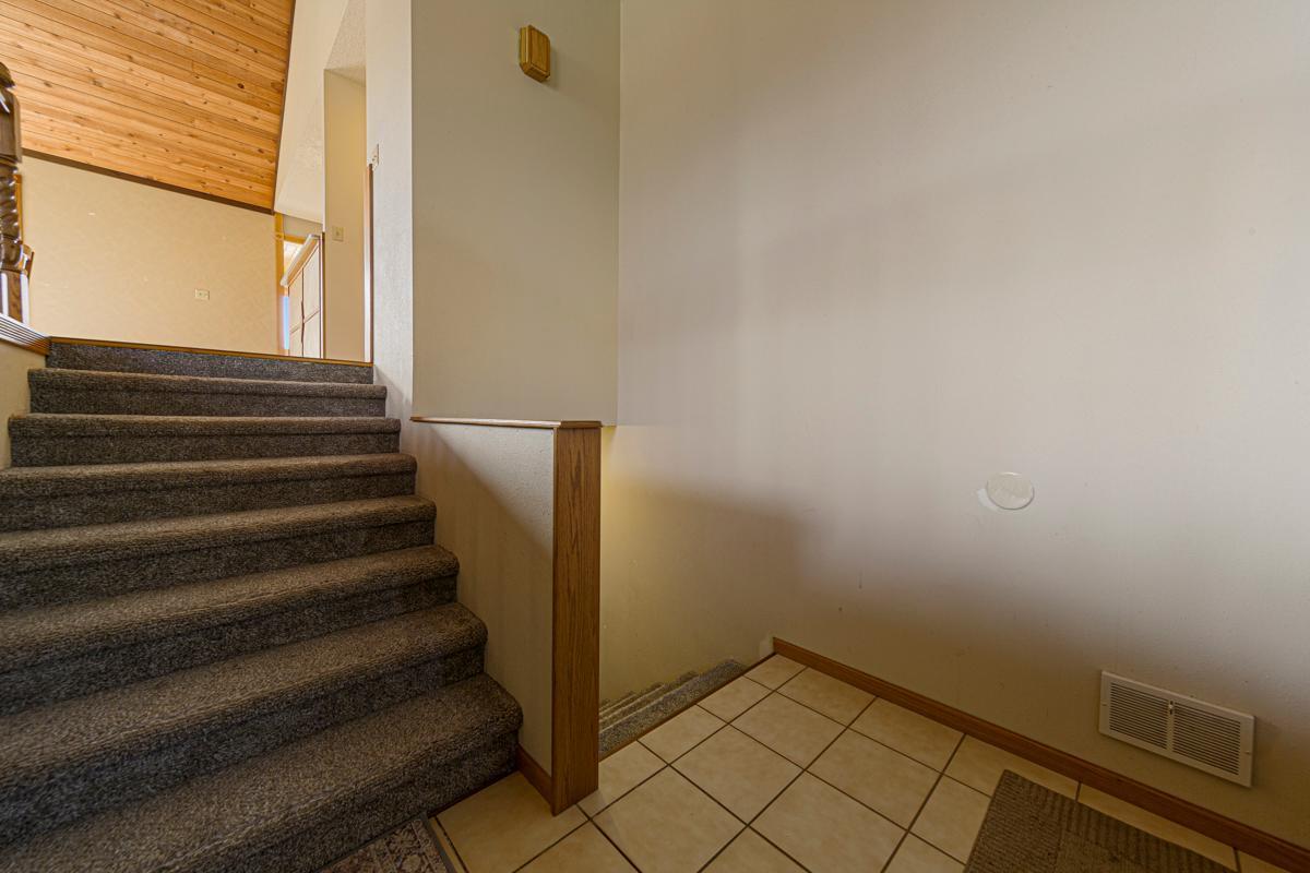3398 490th Street, Montevideo, Minnesota image 9