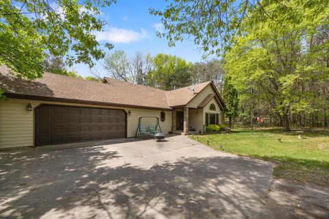 Homes For Sale - 27990 Polk Street<br/> Isanti, MN 55040