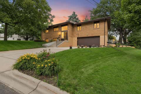 Homes For Sale - 116 Victory Place<br/> Dakota County, South Saint Paul, MN 55075