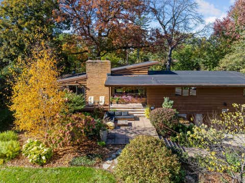 Homes For Sale - 227 Ardmore Drive<br/> Minneapolis, MN 55422