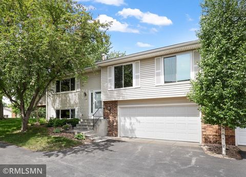 Homes For Sale - 1501 W 140th Street<br/> Burnsville, MN 55337