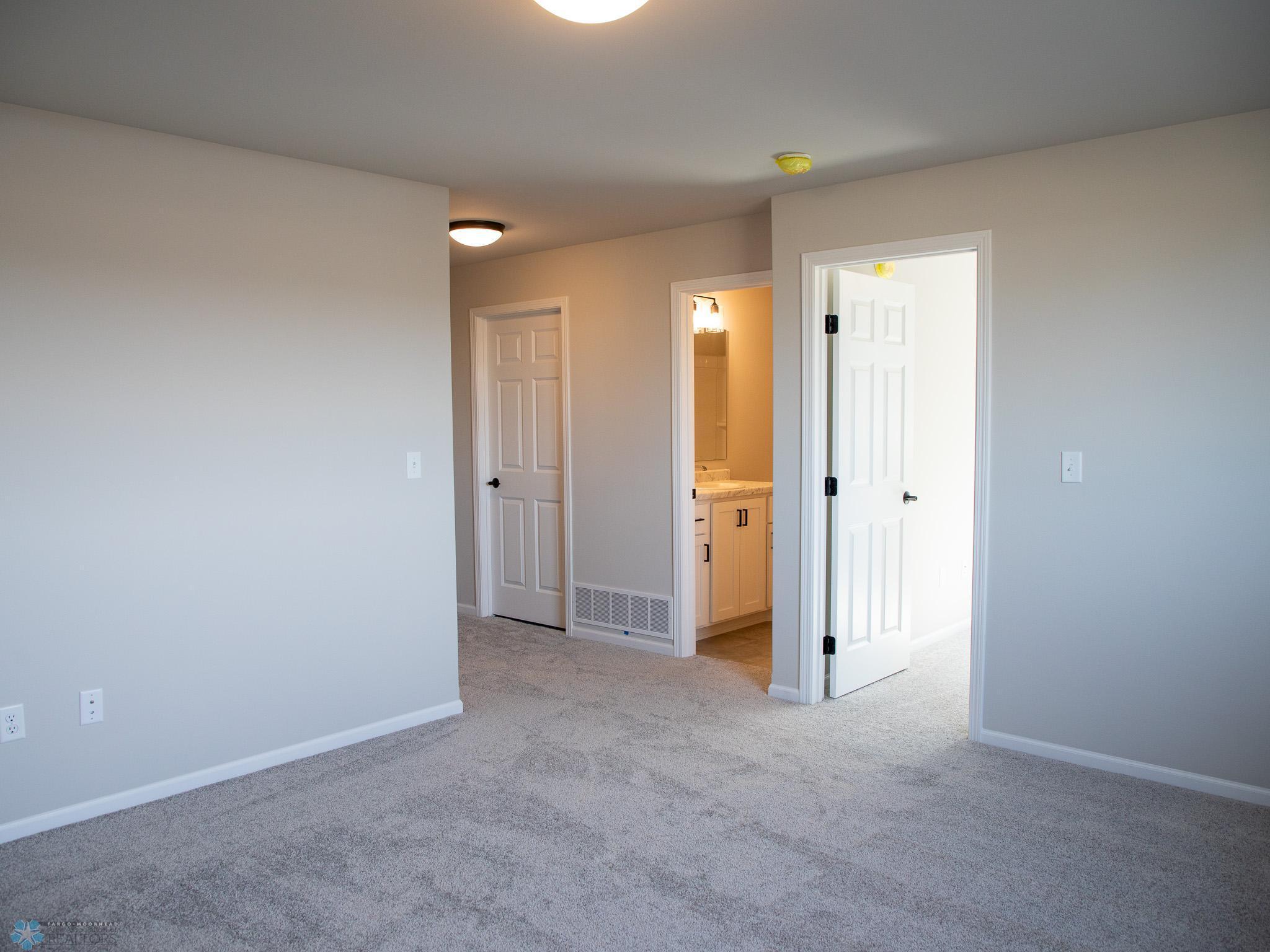 213 Lionheart Drive, Horace, North Dakota image 27