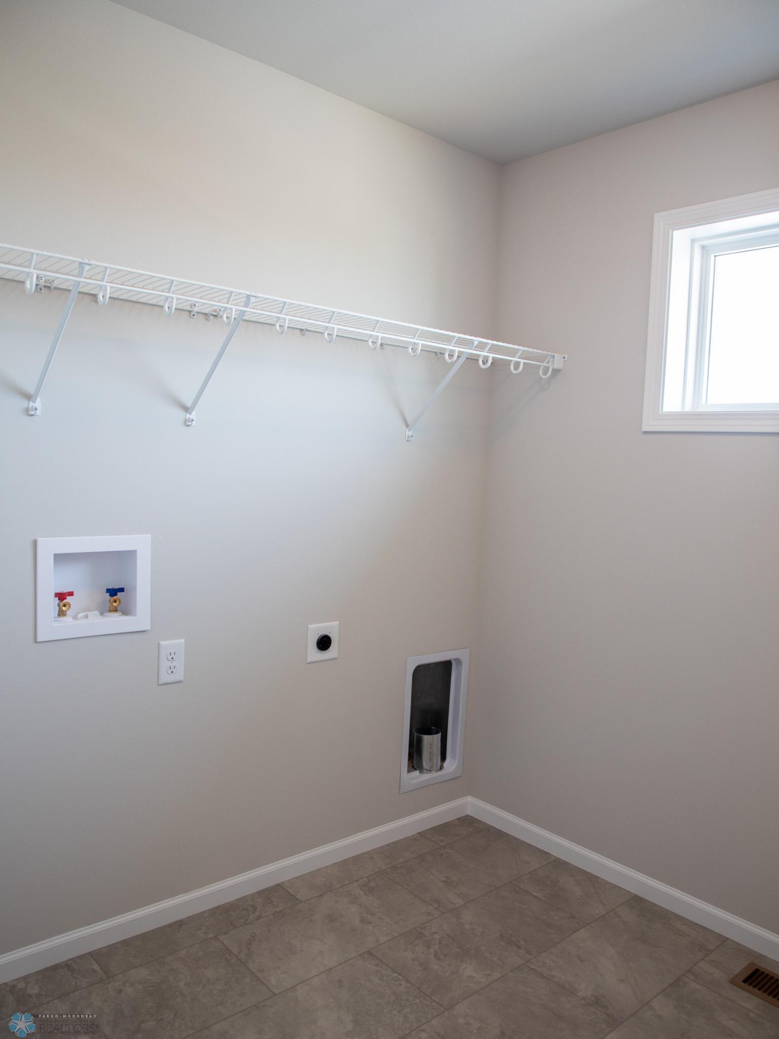 213 Lionheart Drive, Horace, North Dakota image 18