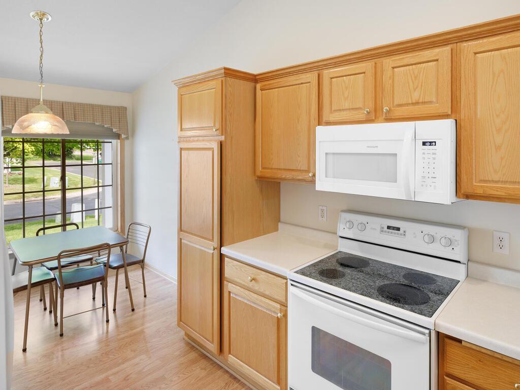 663 Regent Lane, Waconia, Minnesota image 7