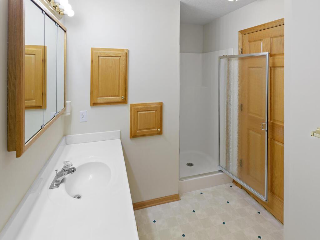 663 Regent Lane, Waconia, Minnesota image 18