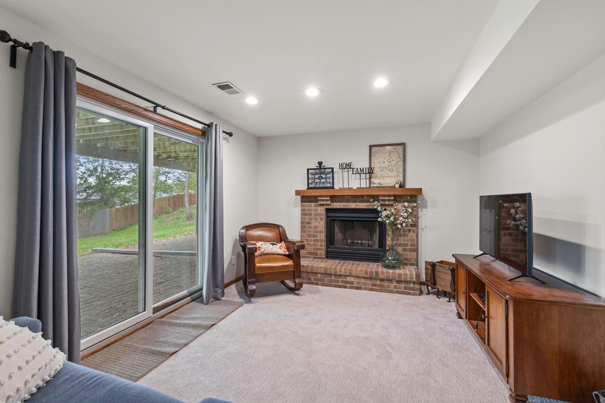 4180 Reading Road, Eagan, Minnesota image 33